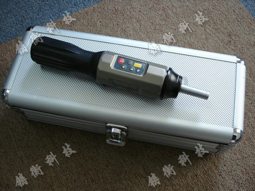 ���@Ť������